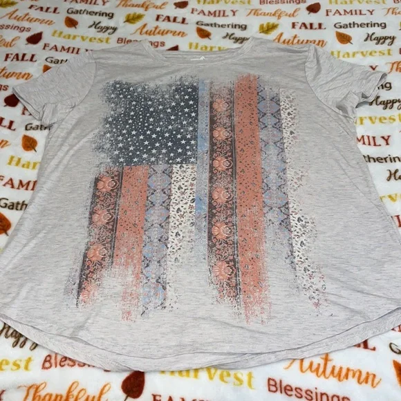 XXL Maurices American Flag 🇺🇸 Cute Lace and Star design - Picture 1 of 7